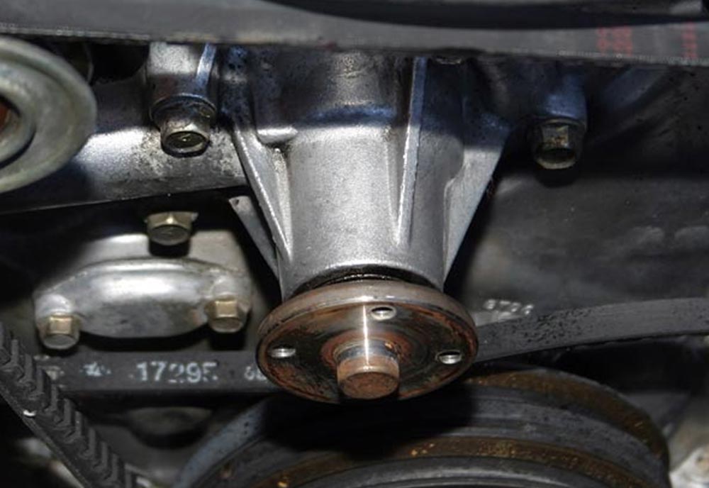 Water Pump Replacement Bob's Auto & Body Repair Blue Island, IL